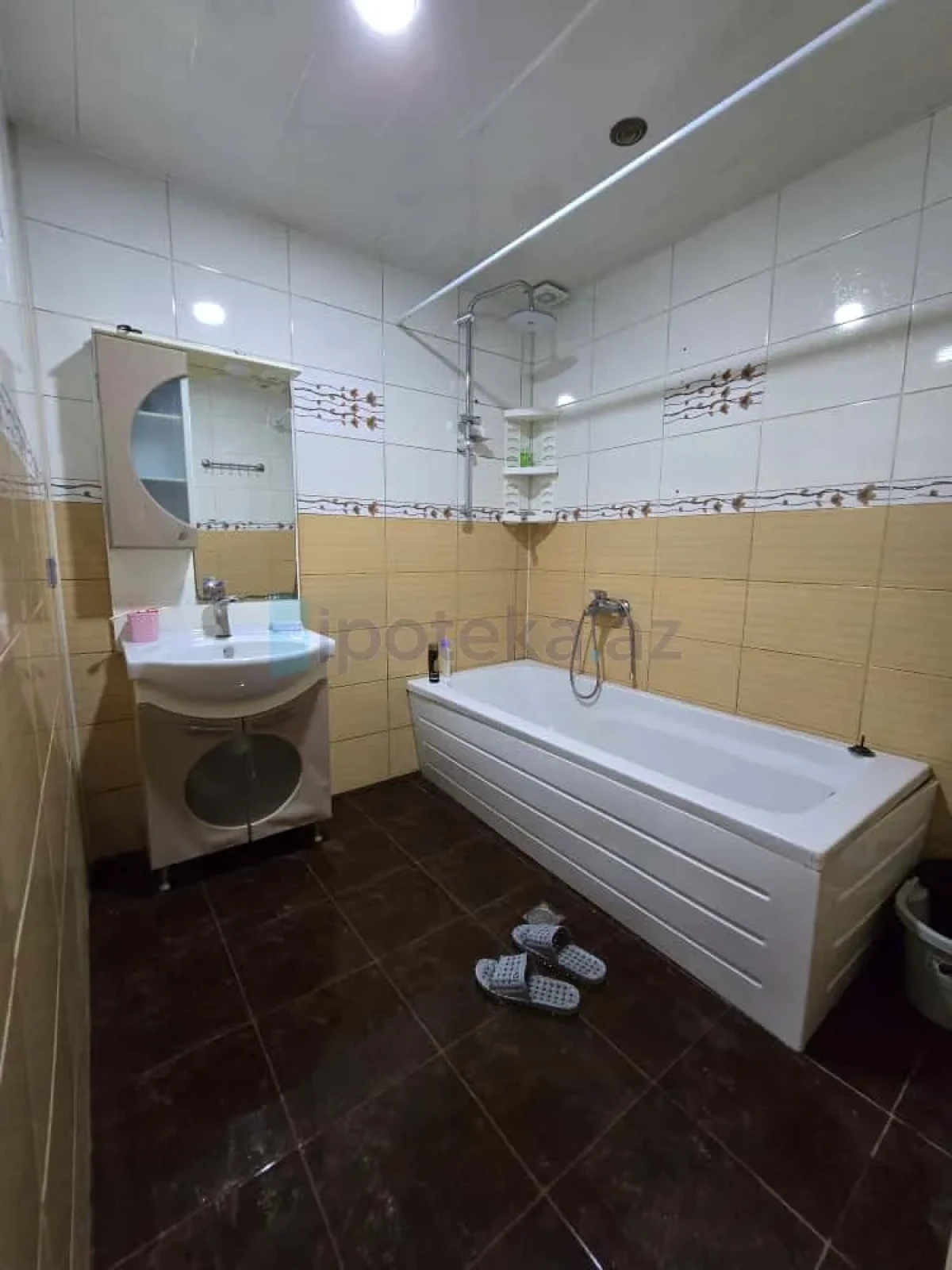 Satılır 3 otaqlı yeni tikili 95 m²