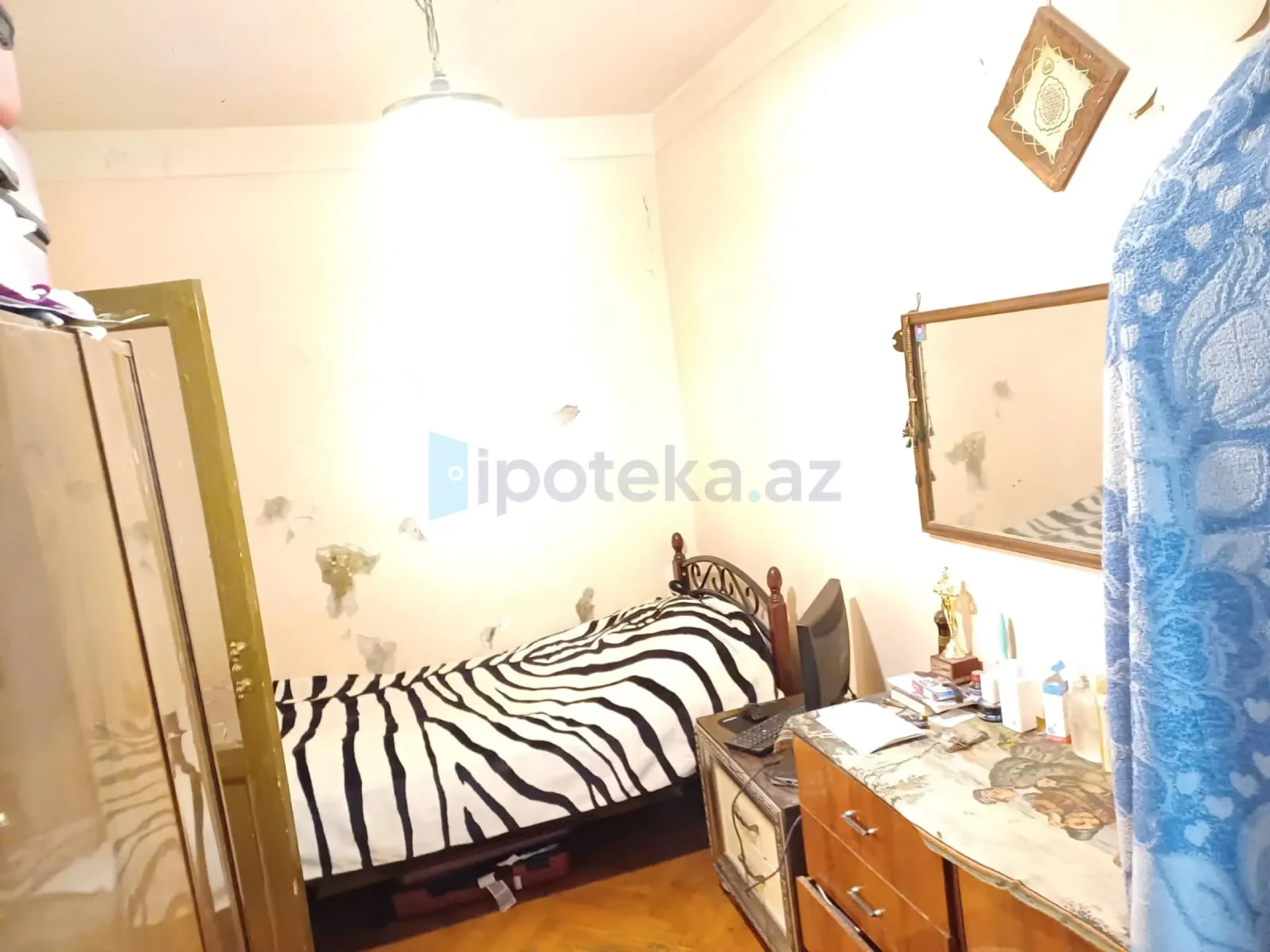 Satılır 3 otaqlı köhnə tikili 120 m²