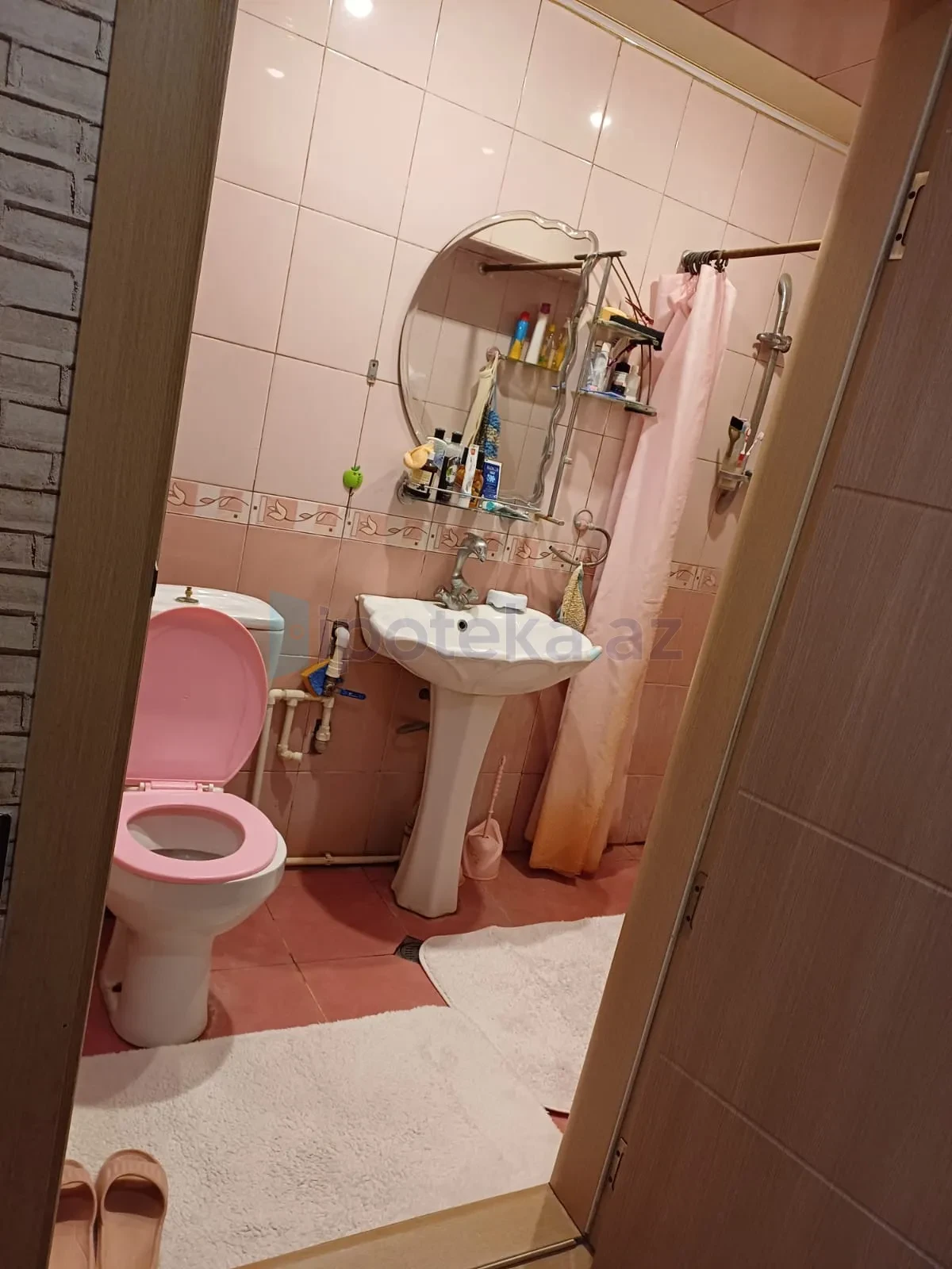 Satılır 3 otaqlı köhnə tikili 120 m²