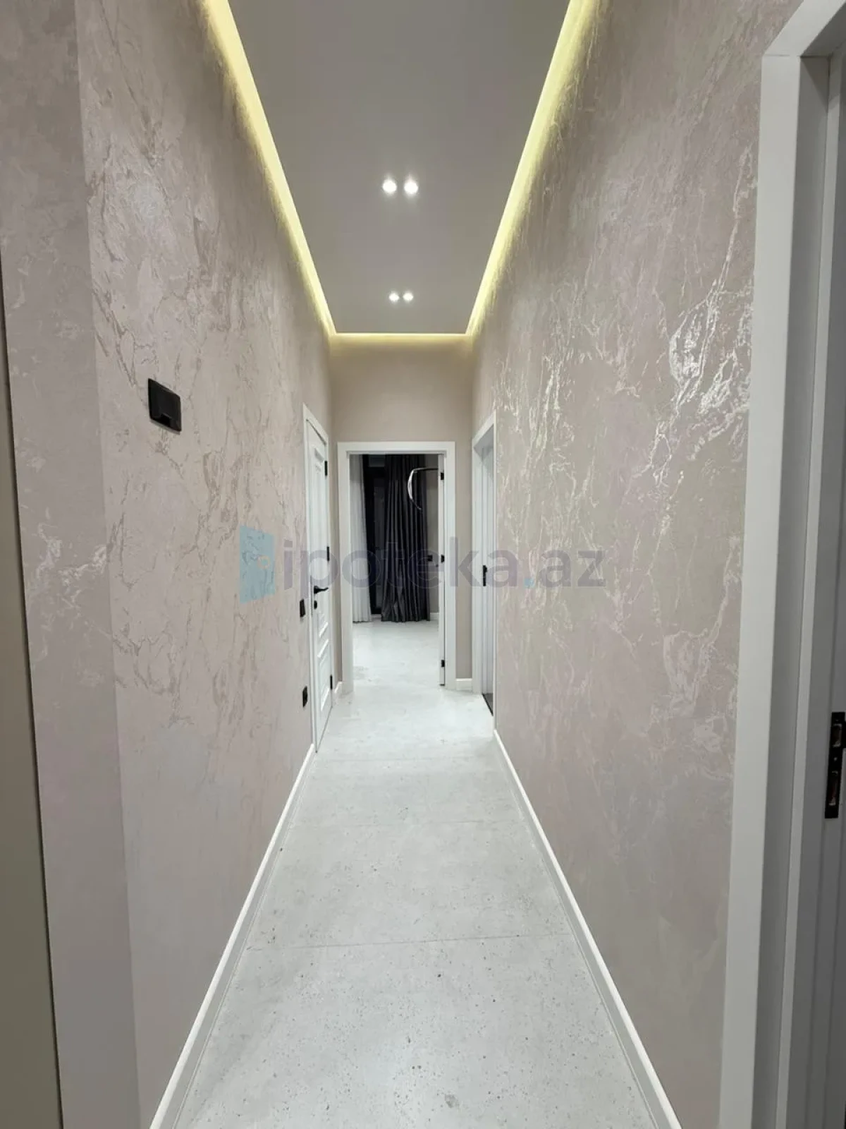 Satılır 2 otaqlı yeni tikili 63 m²