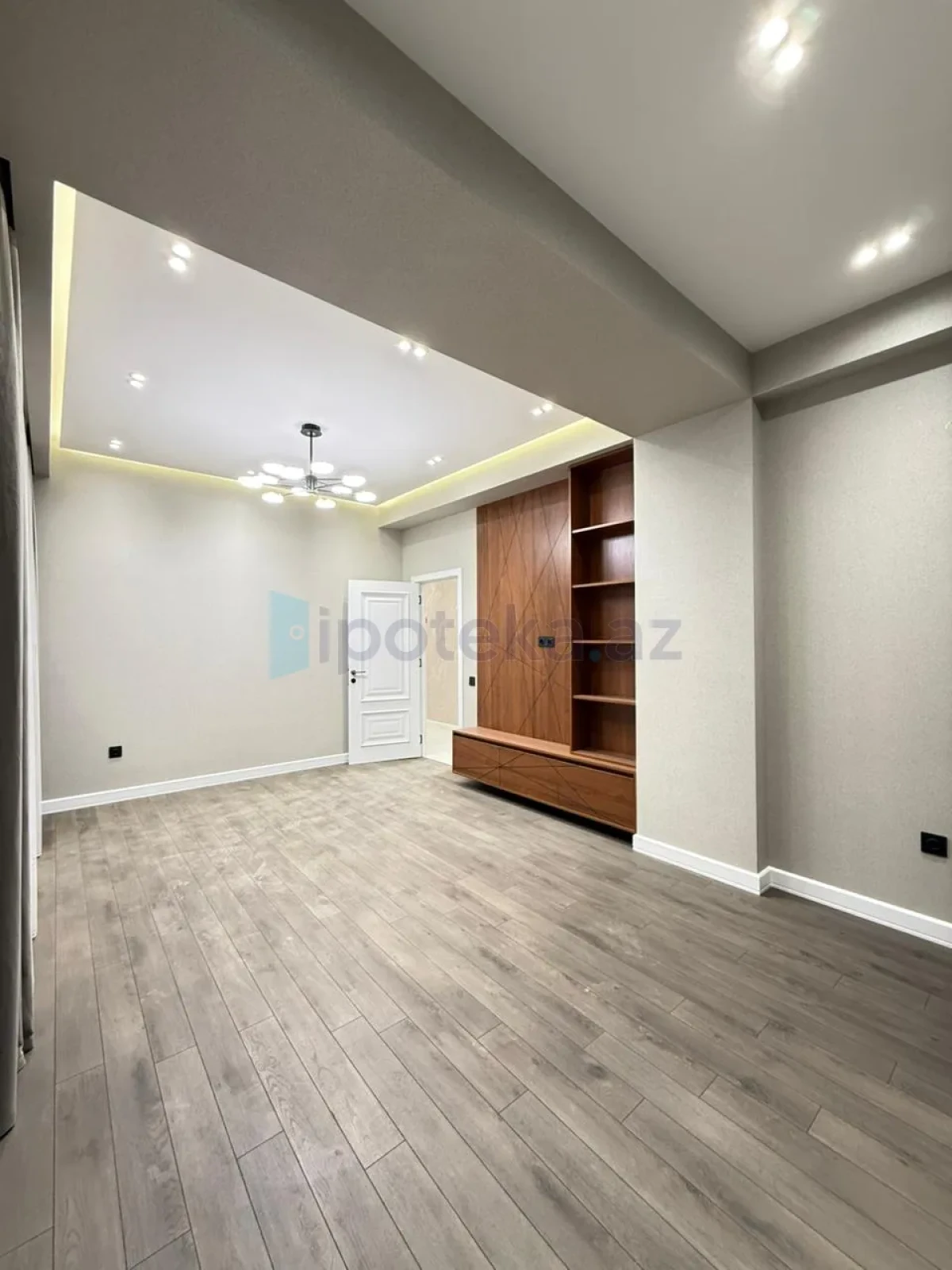 Satılır 2 otaqlı yeni tikili 63 m²