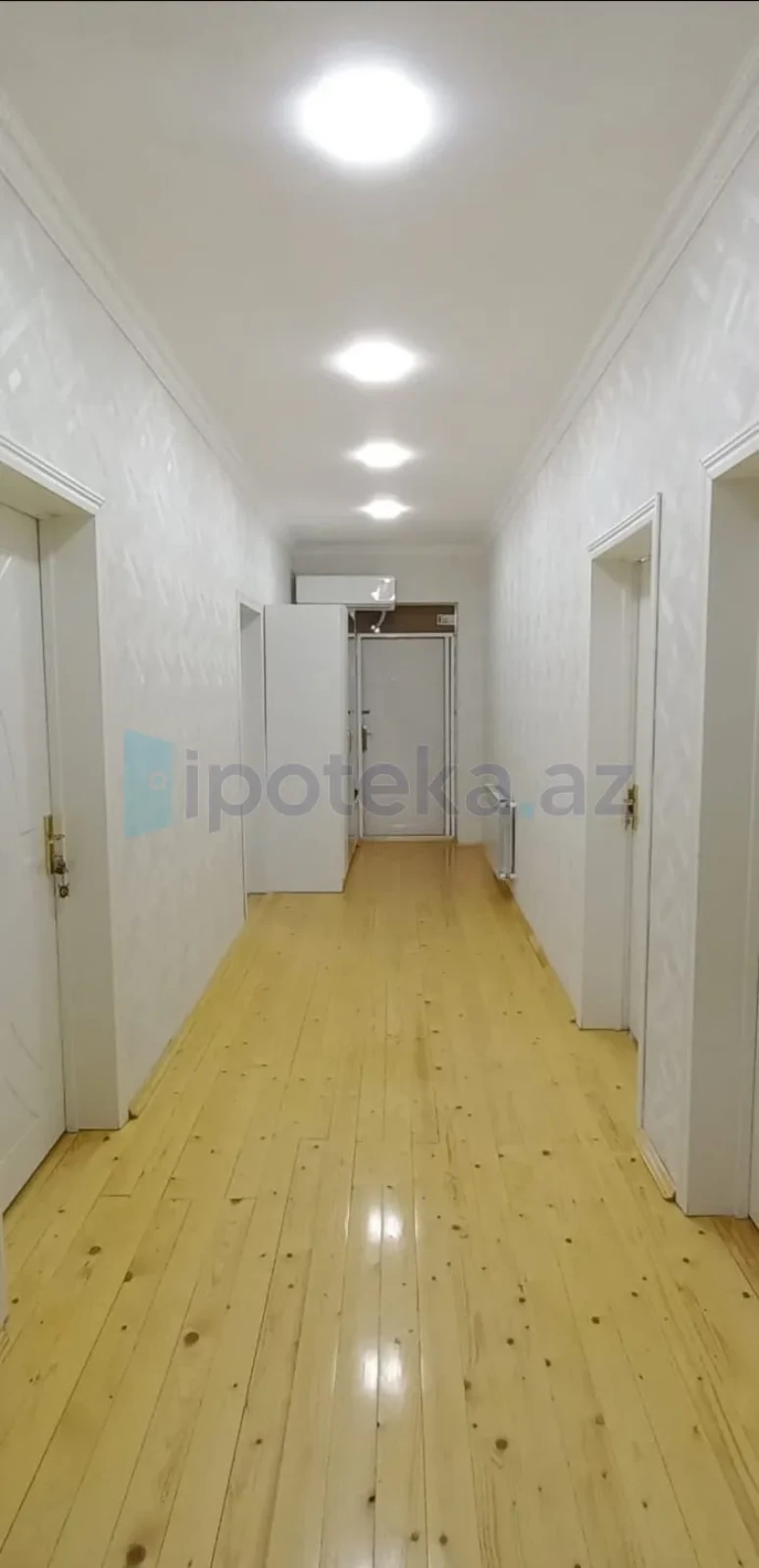 Satılır 6 otaqlı həyət evi 220 m²