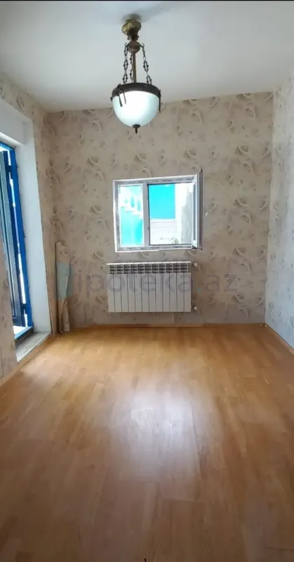 Satılır 6 otaqlı həyət evi 220 m²