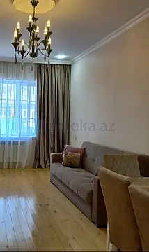 Satılır 6 otaqlı həyət evi 220 m²