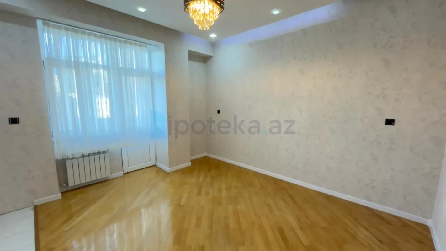 Satılır 13 otaqlı yeni tikili 135 m²
