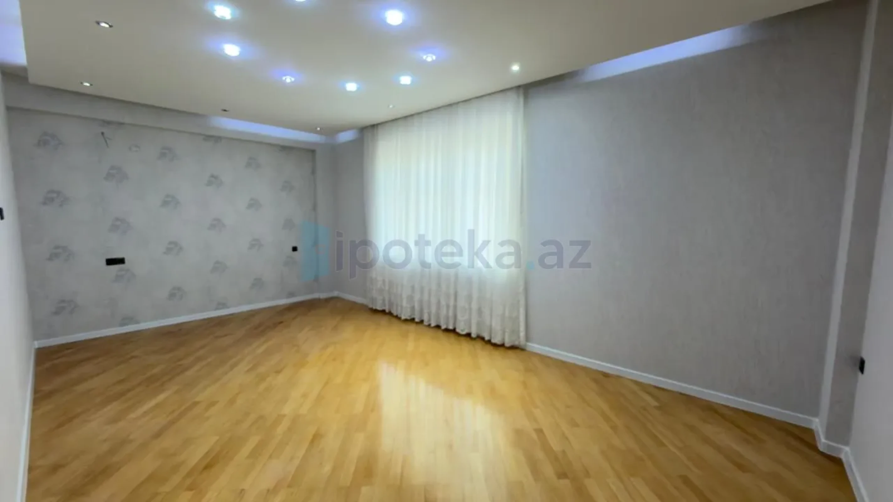 Satılır 13 otaqlı yeni tikili 135 m²