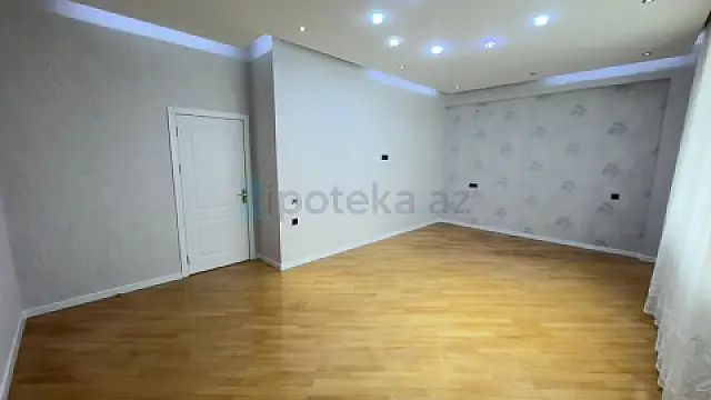 Satılır 13 otaqlı yeni tikili 135 m²