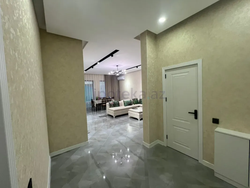 Satılır 4 otaqlı həyət evi 100 m²