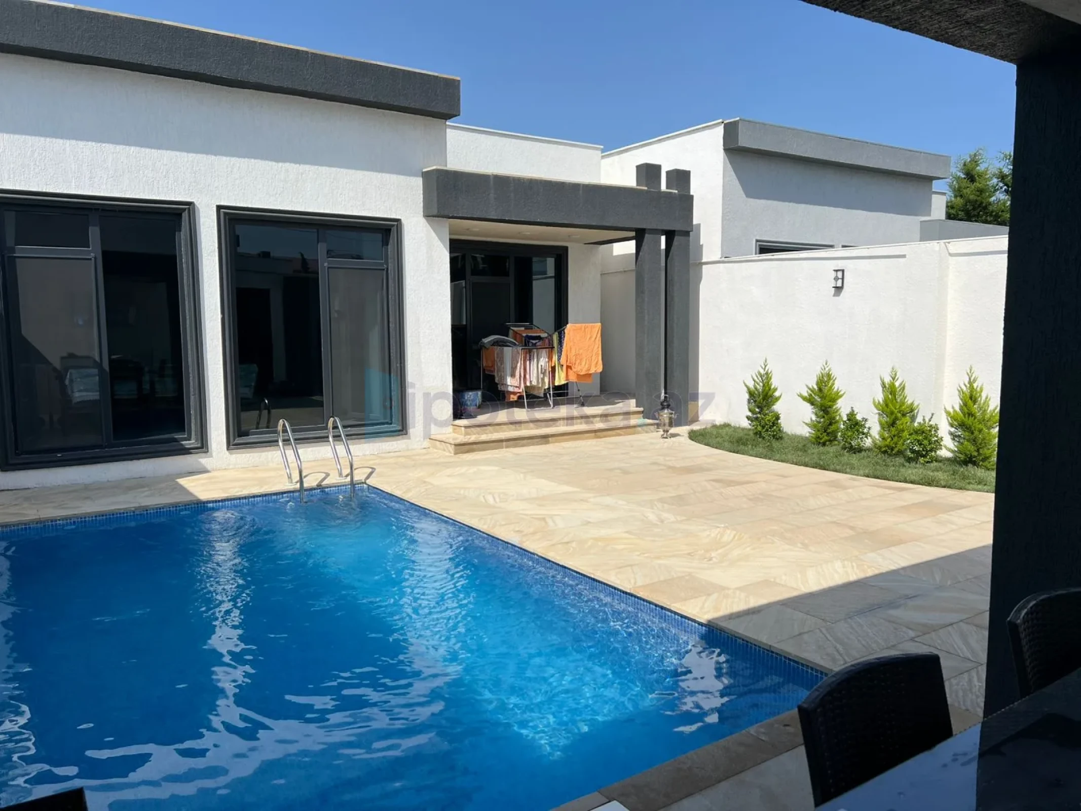 Satılır 4 otaqlı həyət evi 100 m²