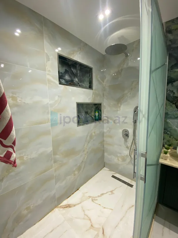 Satılır 3 otaqlı yeni tikili 105 m²