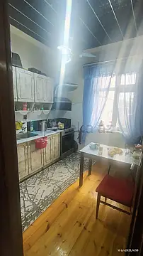 Satılır 5 otaqlı həyət evi 200 m²
