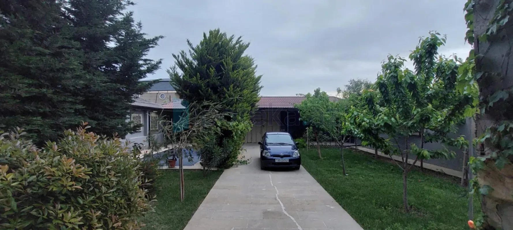 Satılır 4 otaqlı həyət evi 200 m²