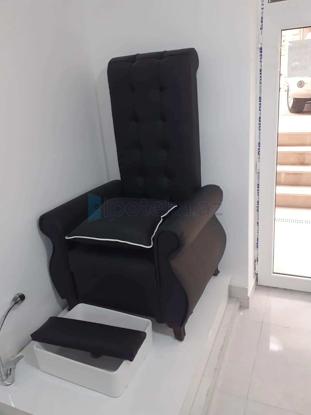 Satılır 1 otaqlı obyekt 53 m²