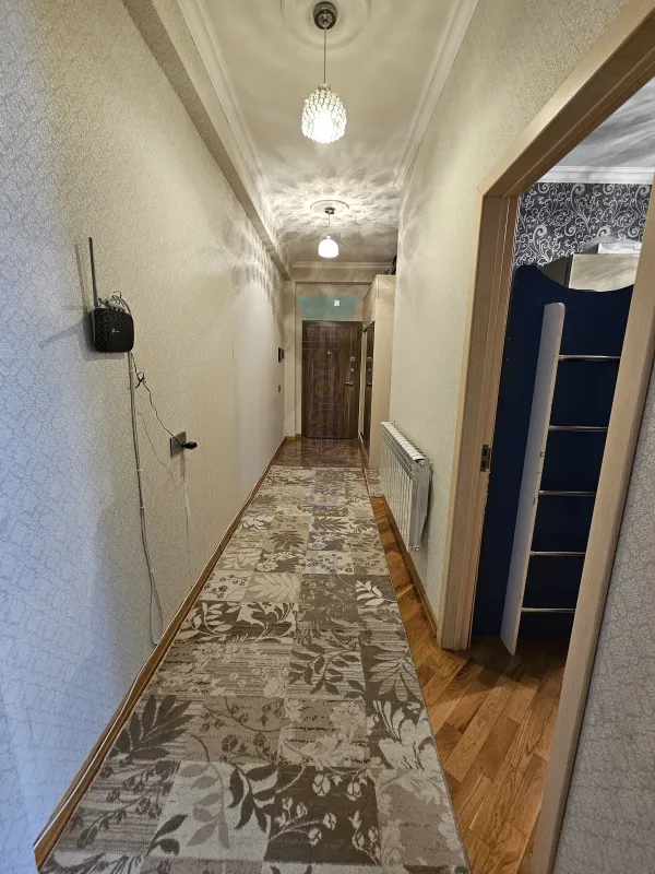 Satılır 3 otaqlı yeni tikili 82 m²