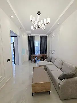 Satılır 4 otaqlı mənzil 100 m²