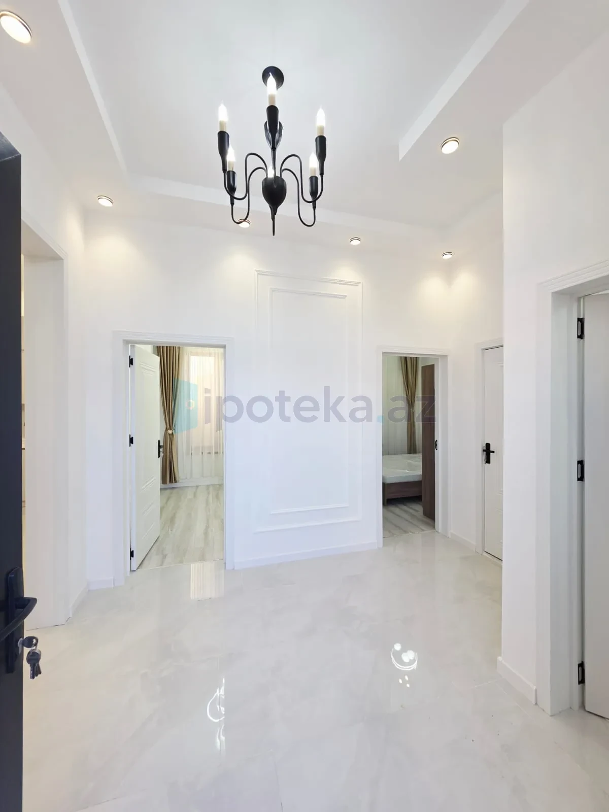 Satılır 4 otaqlı mənzil 100 m²