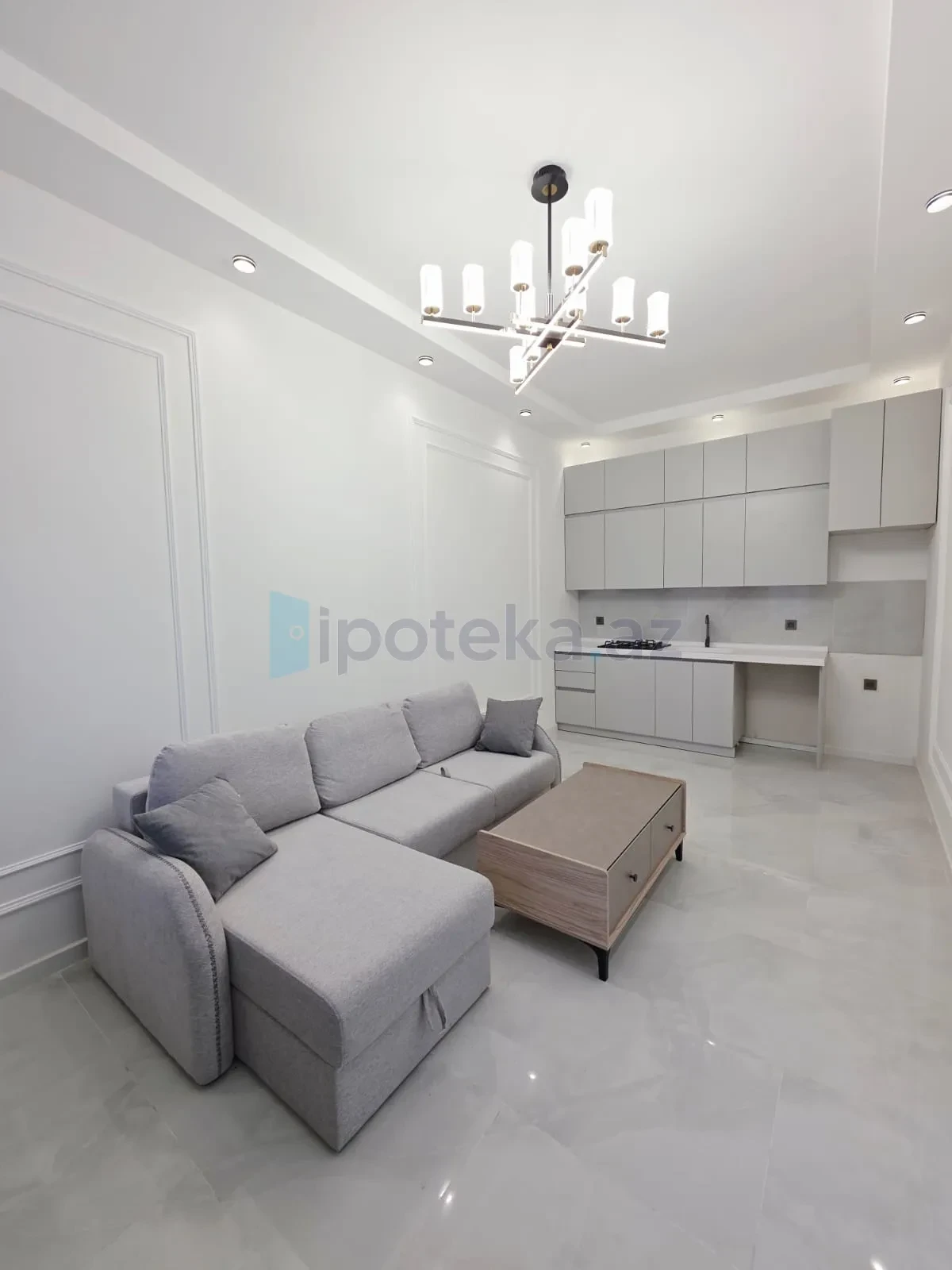 Satılır 4 otaqlı mənzil 100 m²