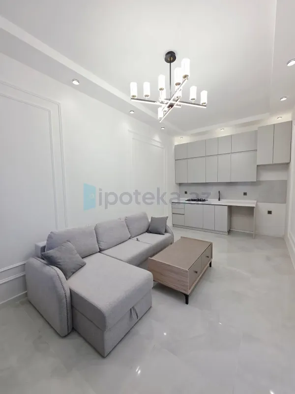 Satılır 4 otaqlı mənzil 100 m²