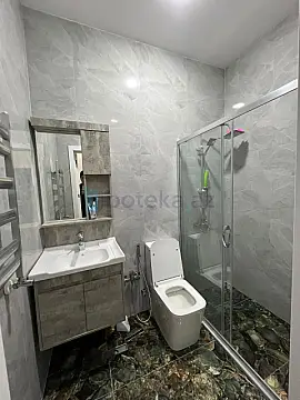 Satılır 4 otaqlı mənzil 100 m²