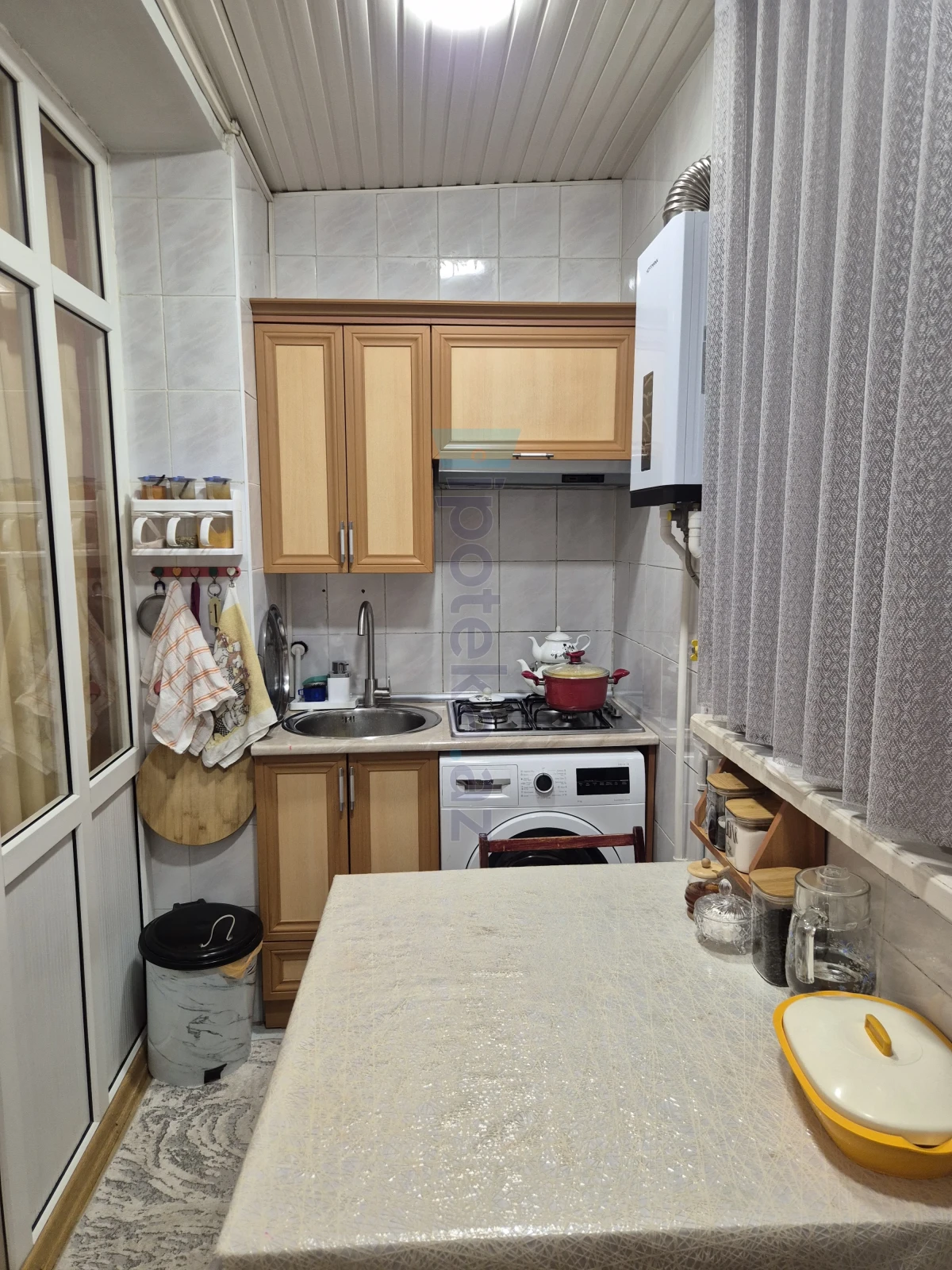 Satılır 2 otaqlı köhnə tikili 51 m²