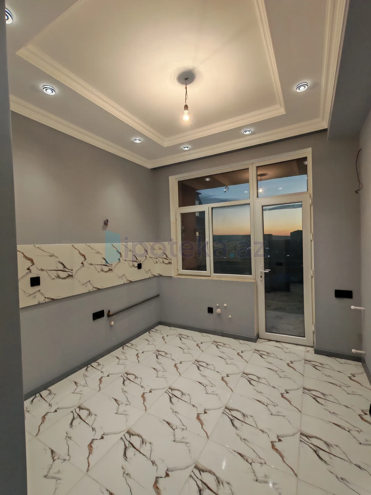 Satılır 2 otaqlı yeni tikili 62 m²