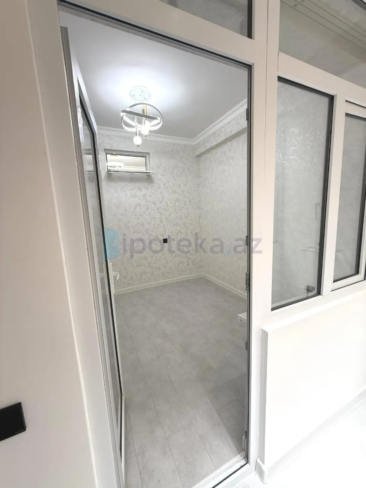 Satılır 3 otaqlı yeni tikili 62 m²