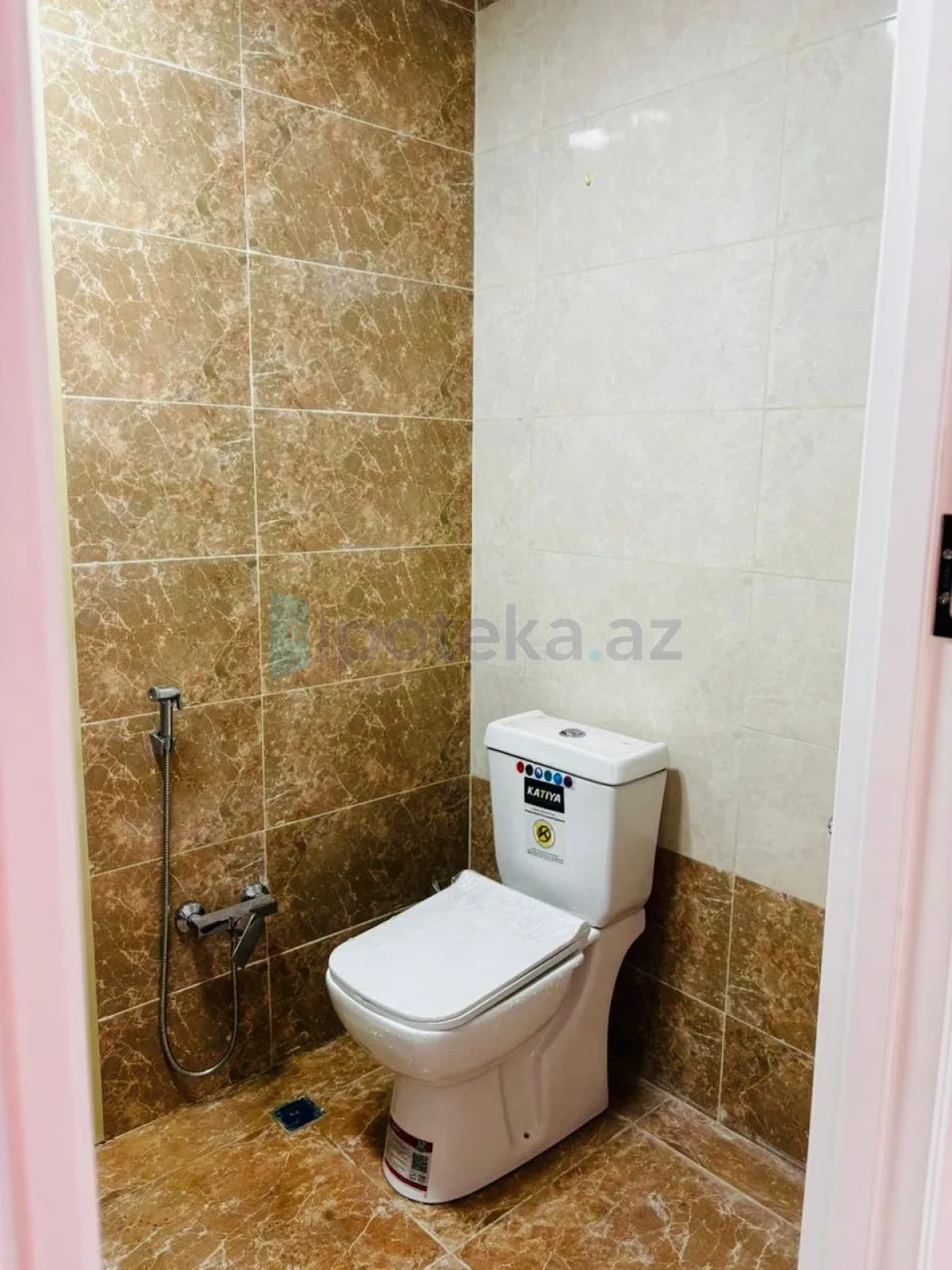 Satılır 2 otaqlı yeni tikili 76 m²