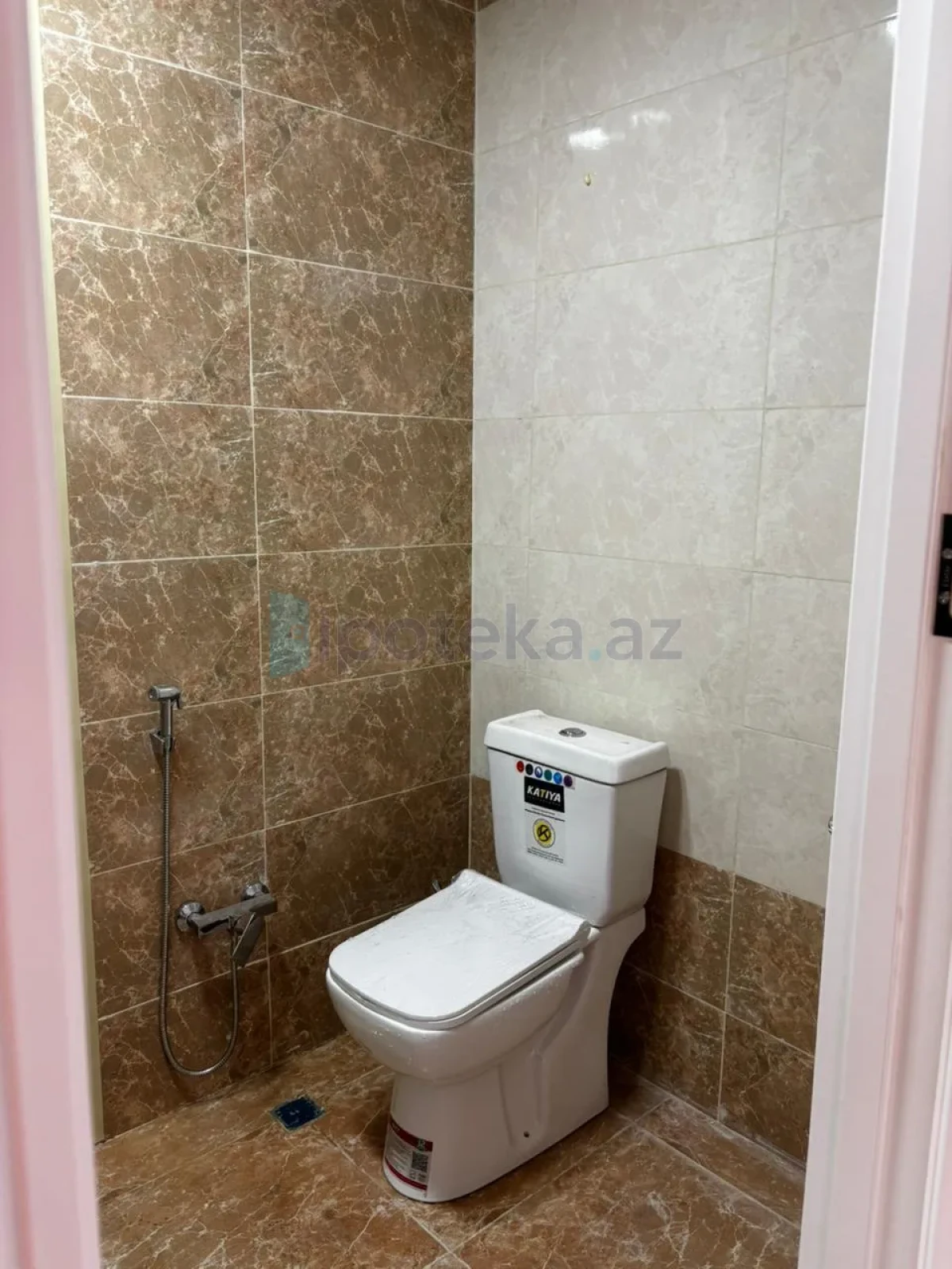 Satılır 2 otaqlı yeni tikili 76 m²