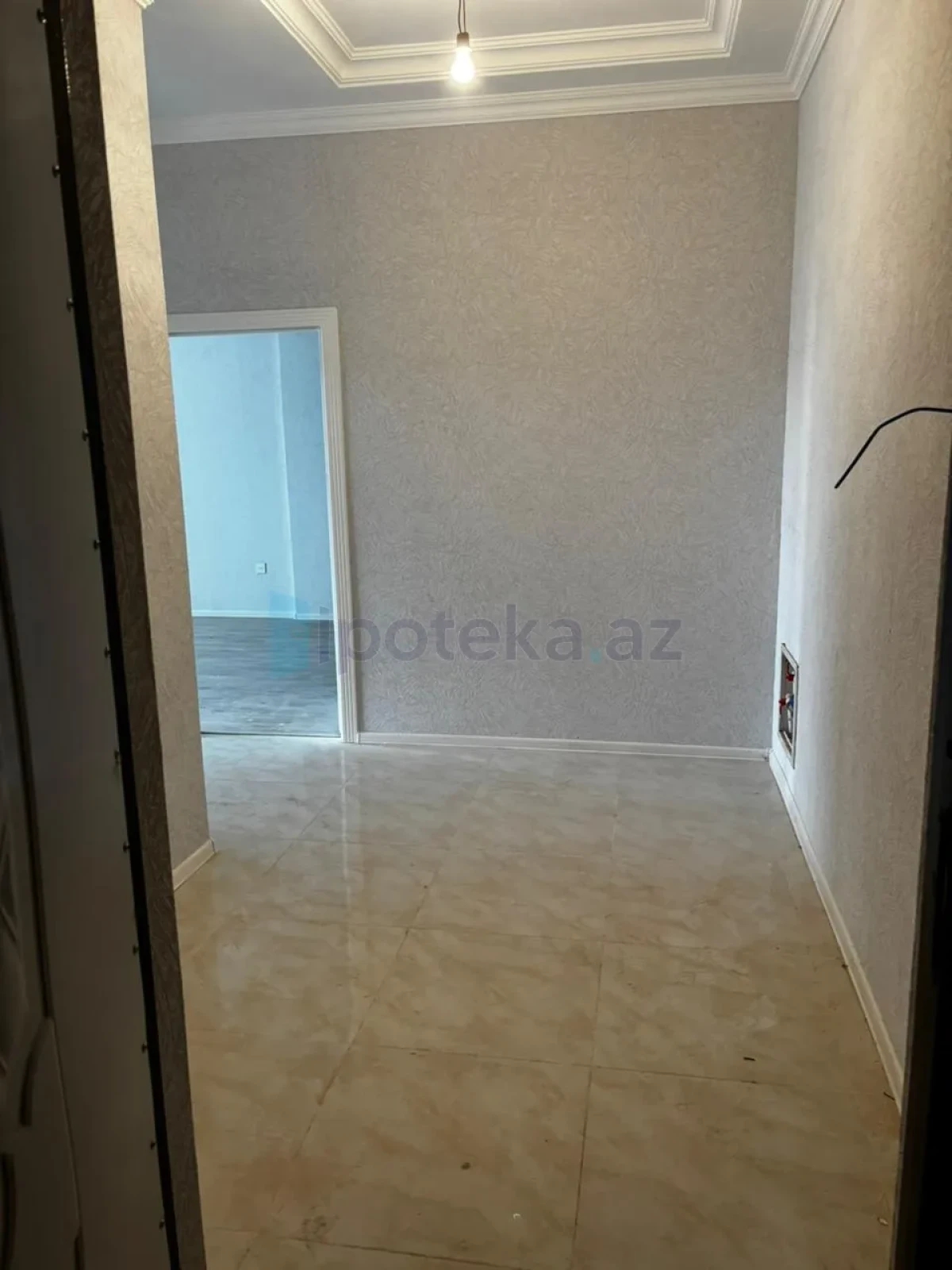 Satılır 2 otaqlı yeni tikili 76 m²