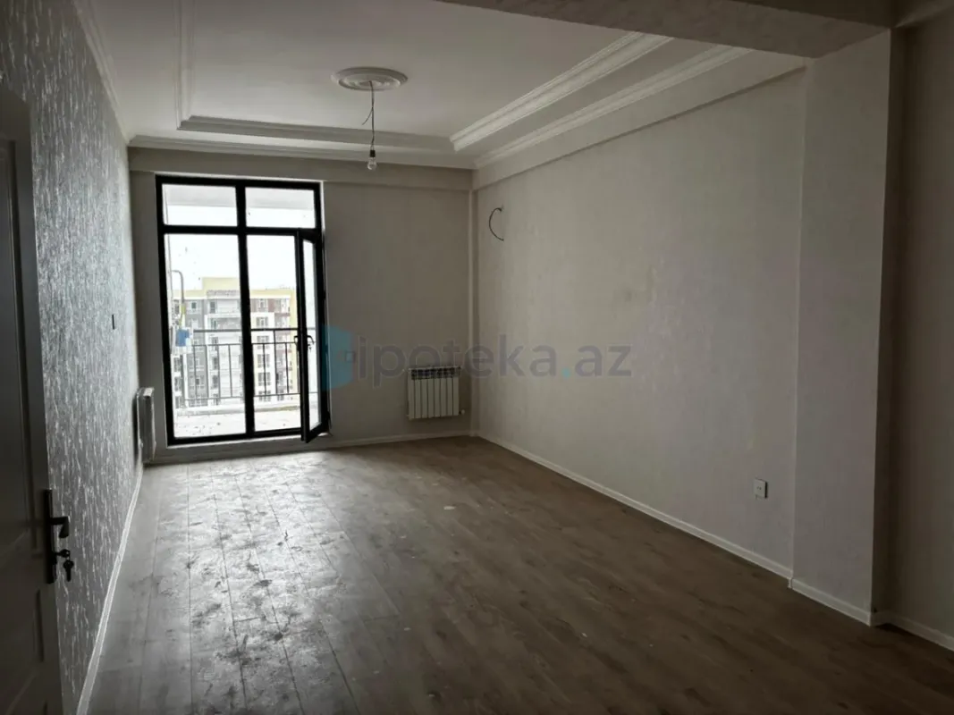 Satılır 2 otaqlı yeni tikili 76 m²