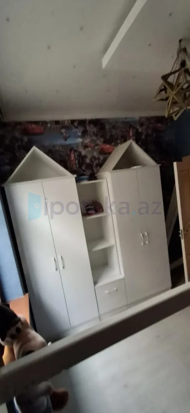 Satılır 9 otaqlı həyət evi 240 m²