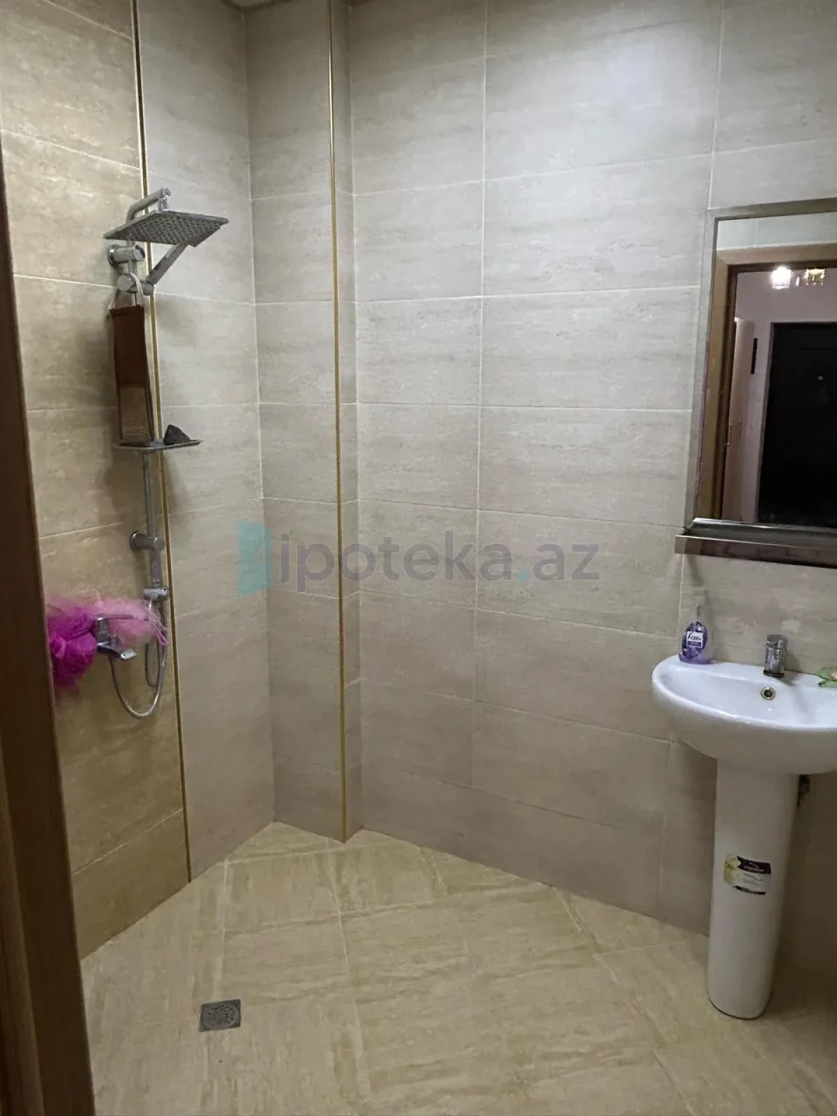 Satılır 3 otaqlı yeni tikili 90 m²