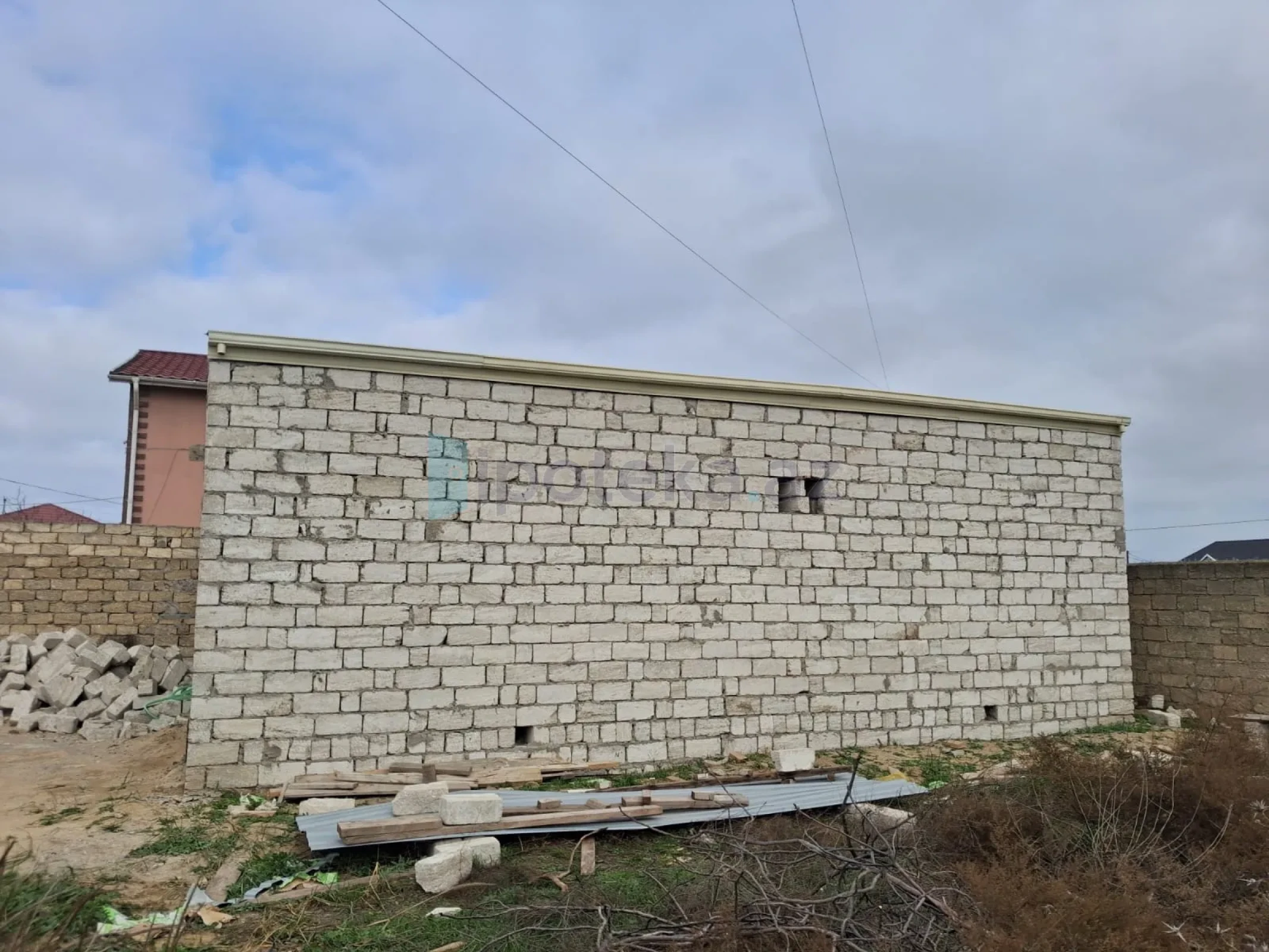 Satılır 3 otaqlı həyət evi 90 m²