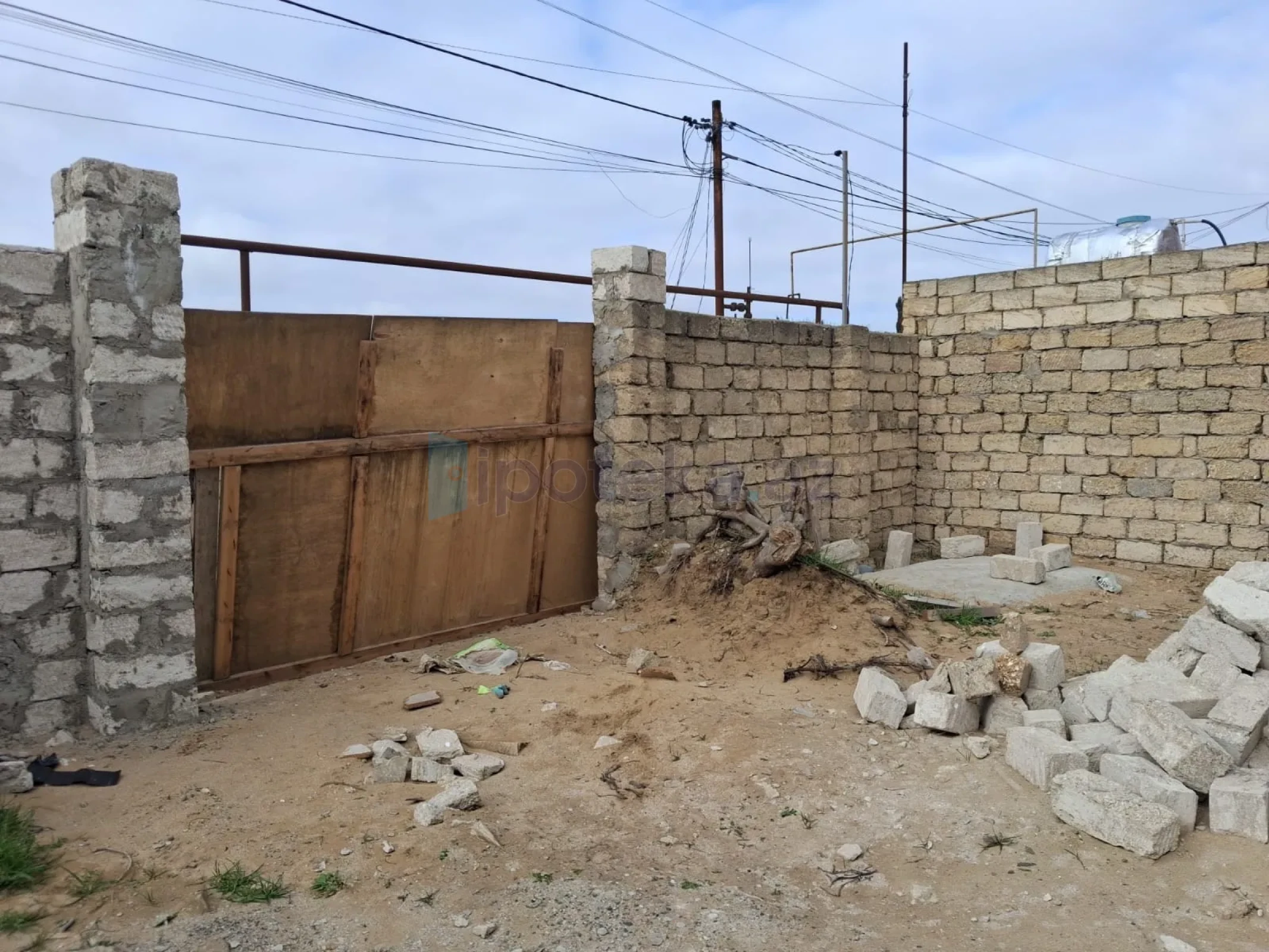 Satılır 3 otaqlı həyət evi 90 m²