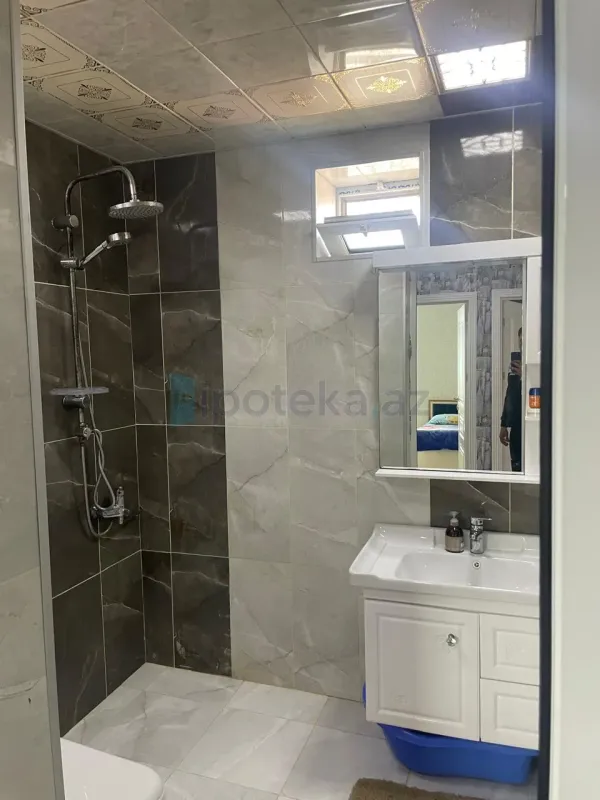 Satılır 5 otaqlı həyət evi 210 m²