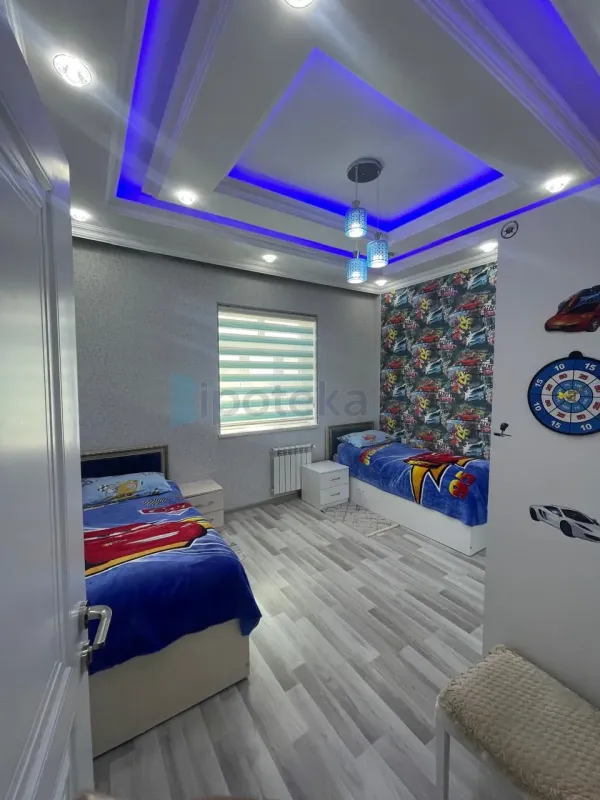 Satılır 5 otaqlı həyət evi 210 m²