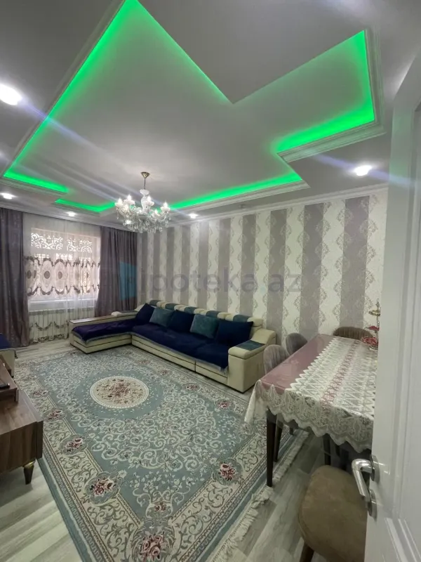 Satılır 5 otaqlı həyət evi 210 m²