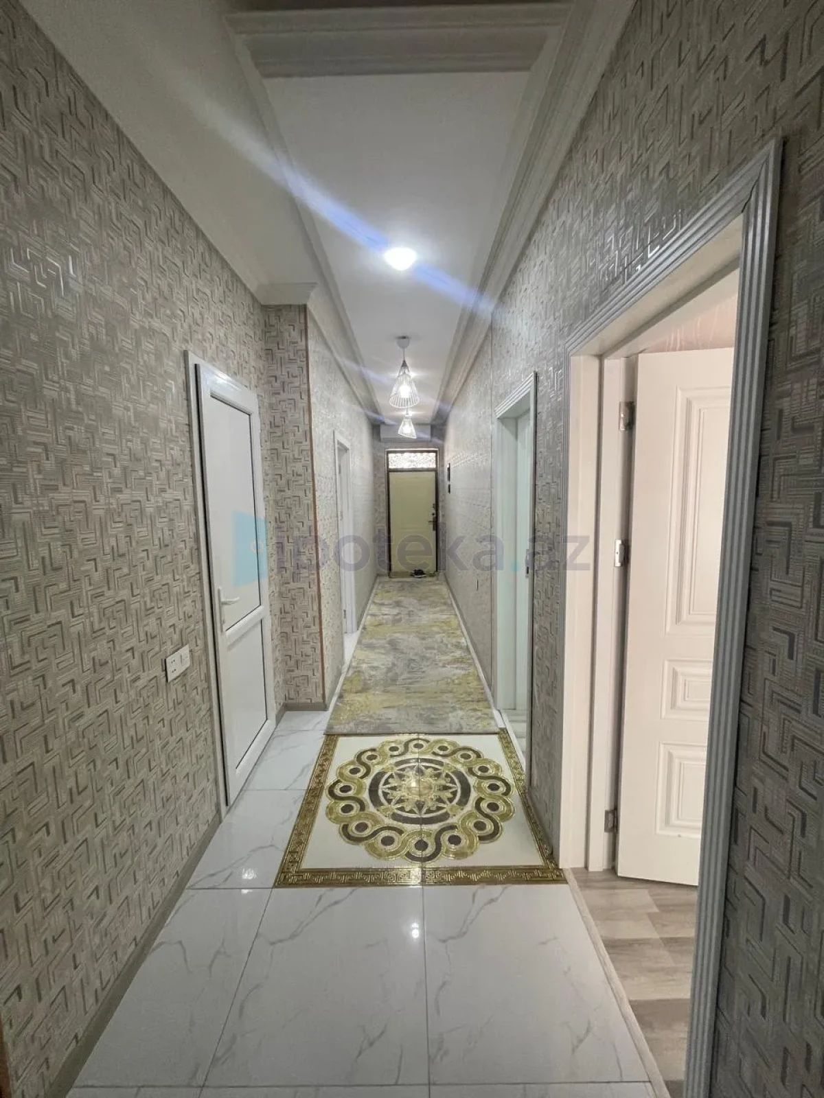Satılır 5 otaqlı həyət evi 210 m²