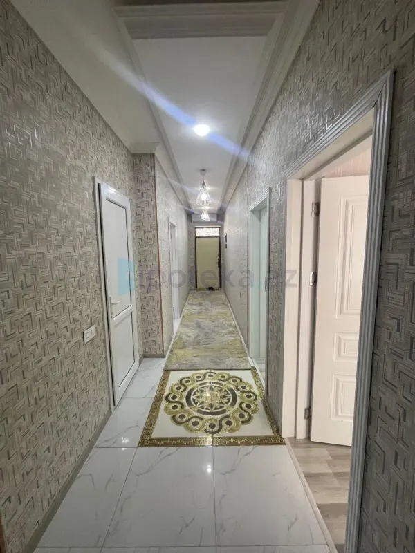 Satılır 5 otaqlı həyət evi 210 m²