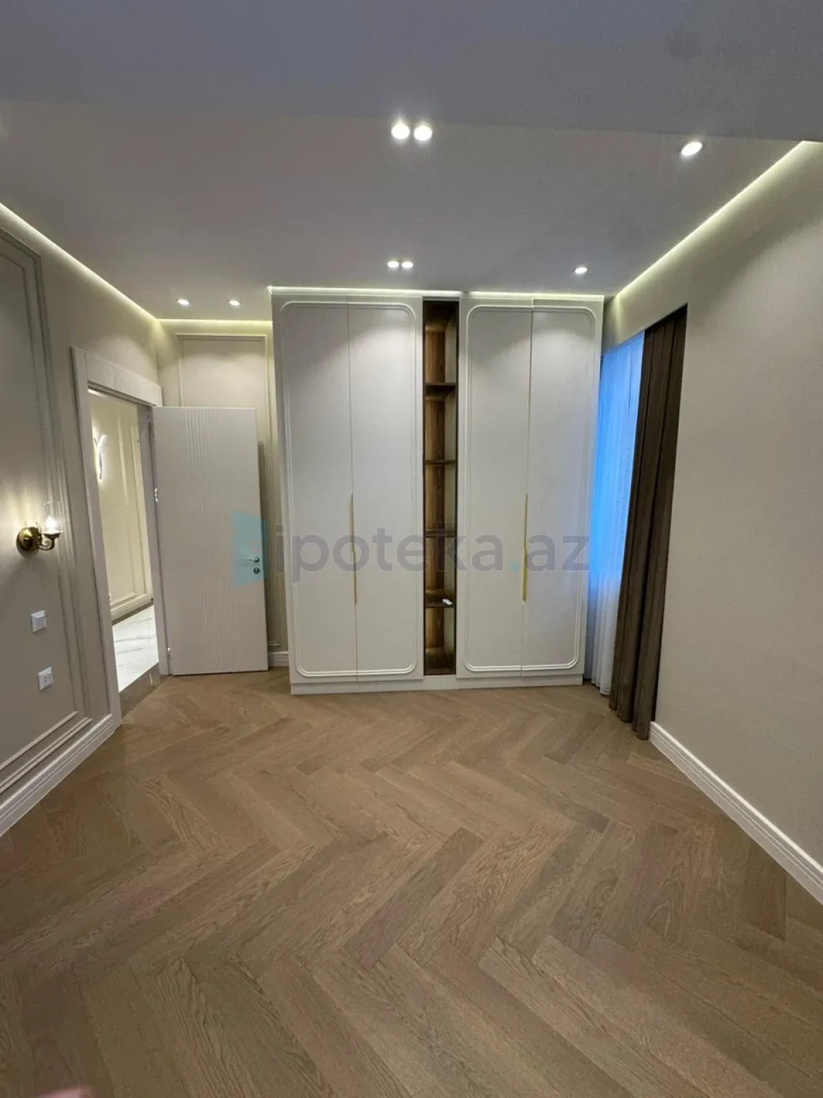Satılır 3 otaqlı yeni tikili 85 m²
