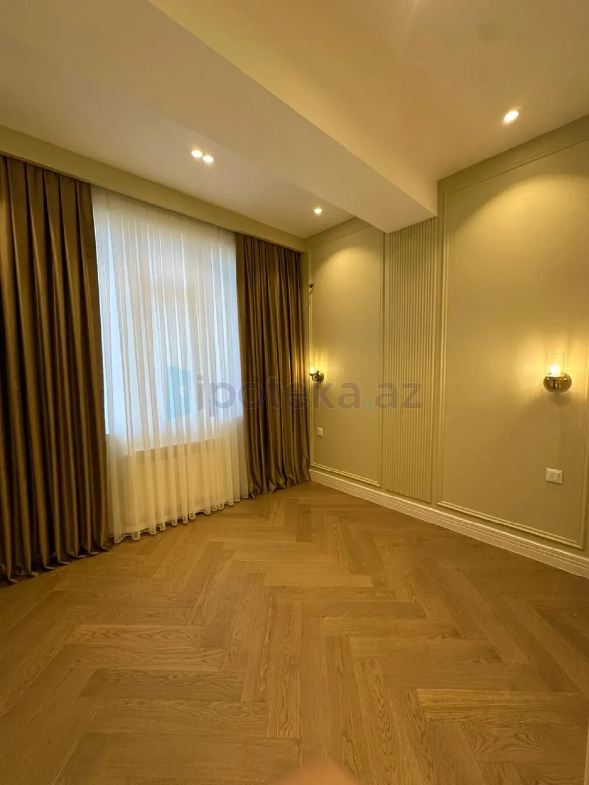 Satılır 3 otaqlı yeni tikili 85 m²