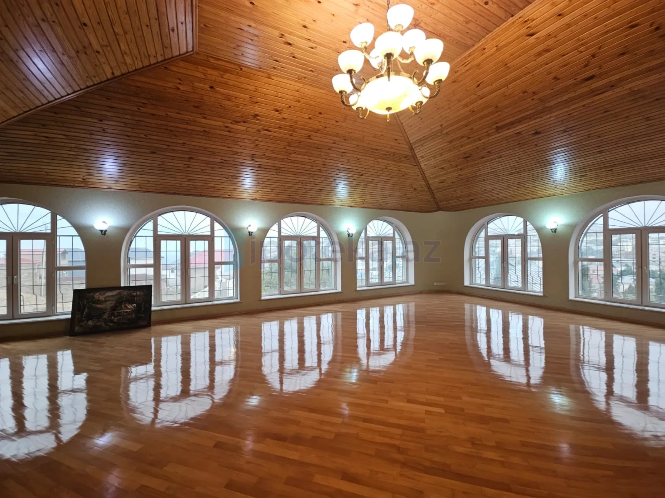 Satılır 7 otaqlı həyət evi 500 m²