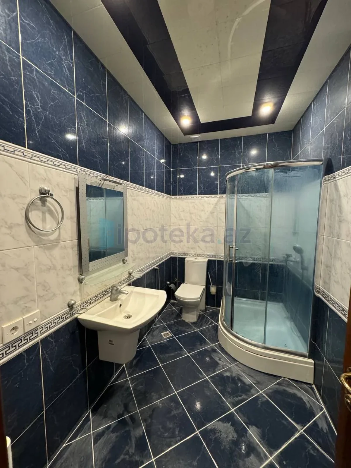 Satılır 7 otaqlı həyət evi 500 m²