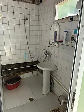 Satılır 3 otaqlı köhnə tikili 75 m²