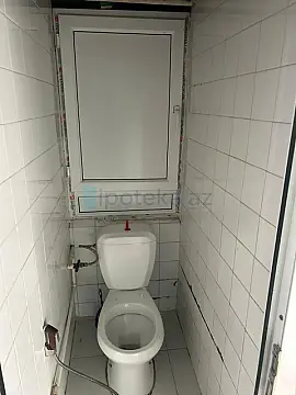 Satılır 3 otaqlı köhnə tikili 75 m²