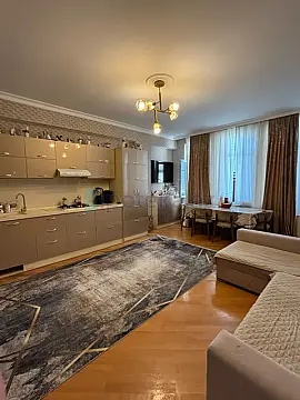 Satılır 3 otaqlı yeni tikili 135 m²