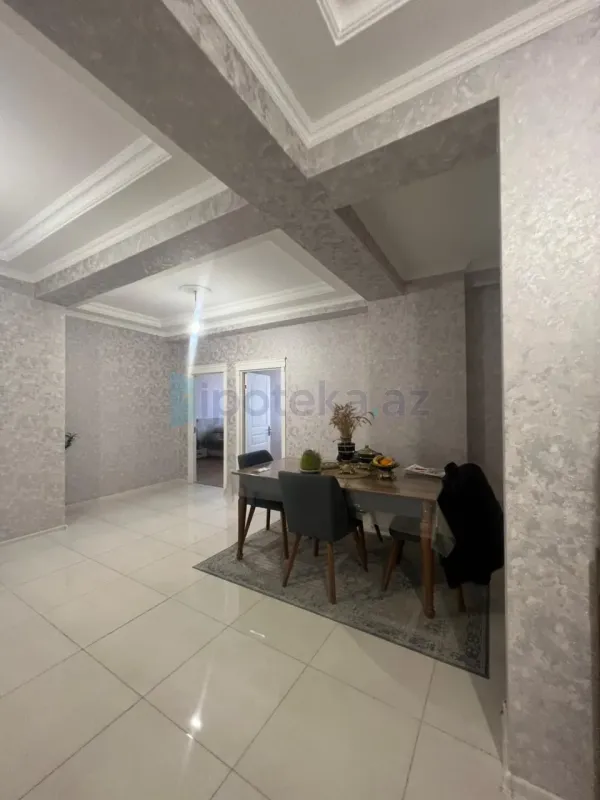 Satılır 4 otaqlı yeni tikili 160 m²