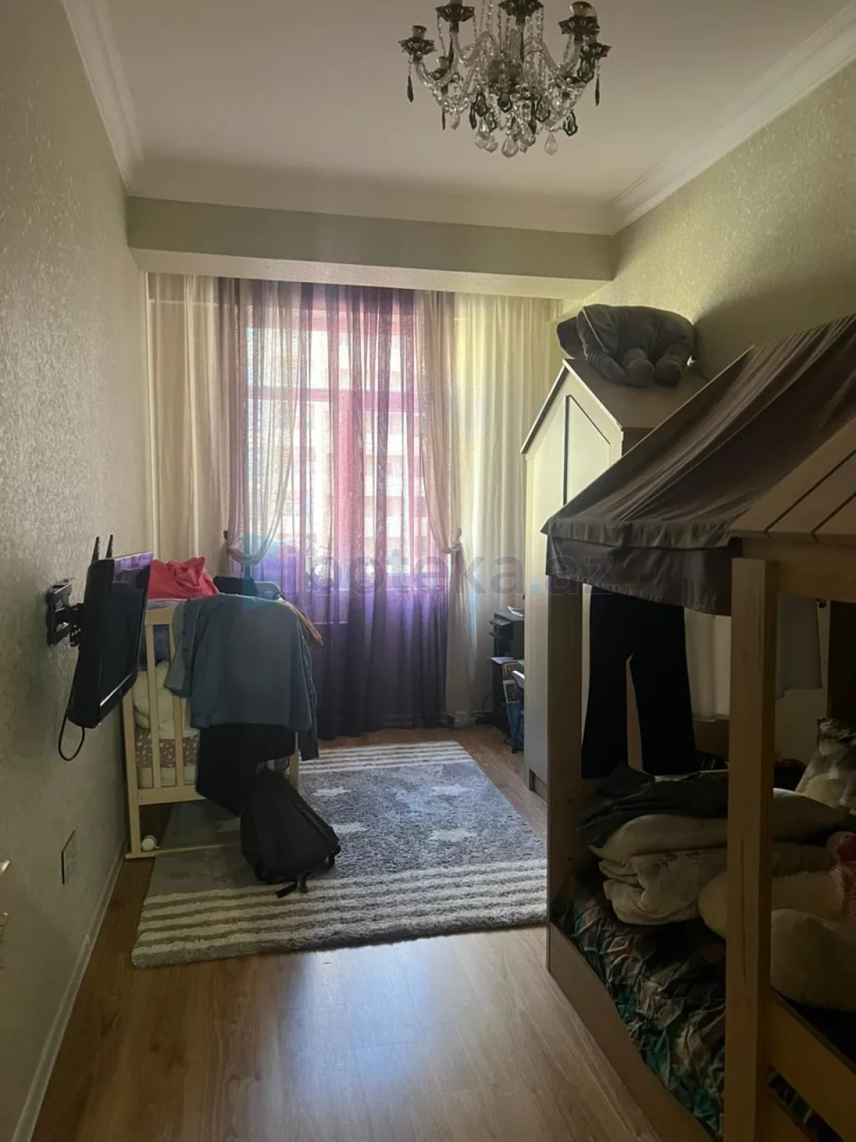 Satılır 4 otaqlı yeni tikili 160 m²