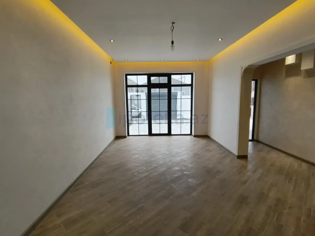 Satılır 4 otaqlı həyət evi 100 m²