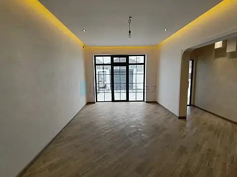 Satılır 4 otaqlı həyət evi 100 m²